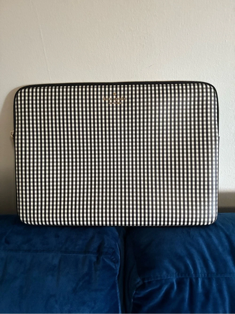 kate spade Black & White Gingham Zip Large Laptop Case with Gold Logo